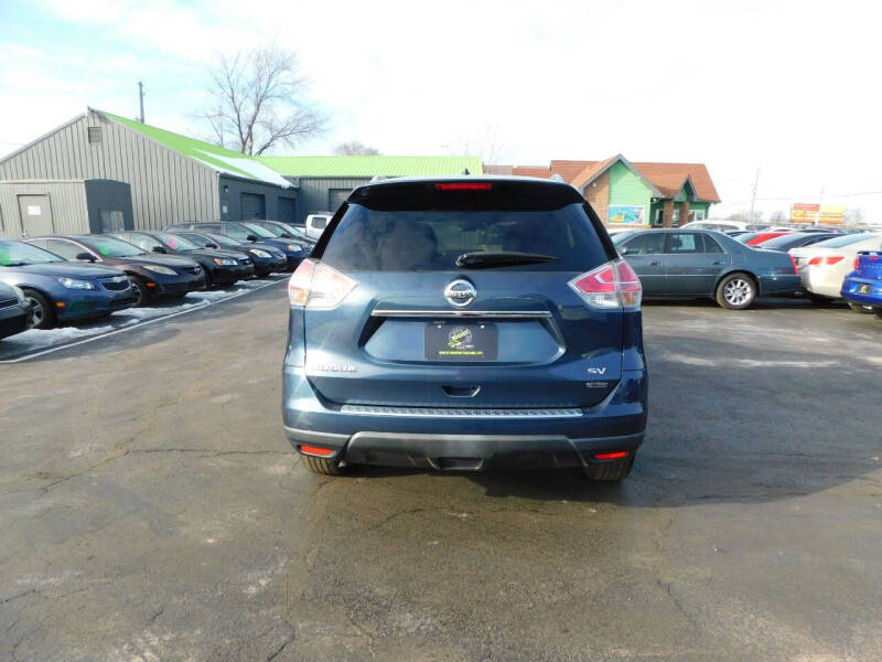 2016 Nissan Rogue SV