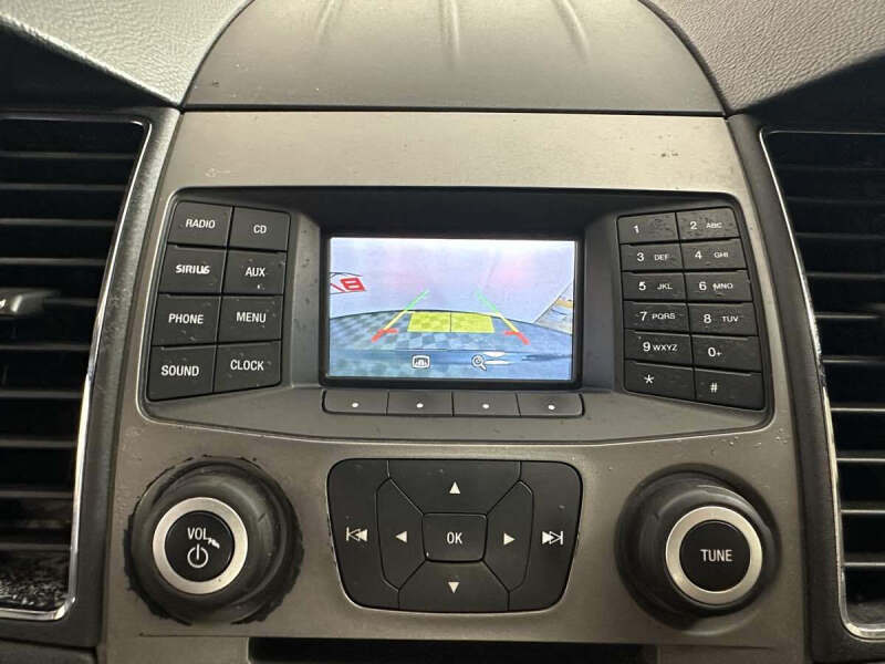 2017 Ford Taurus SEL