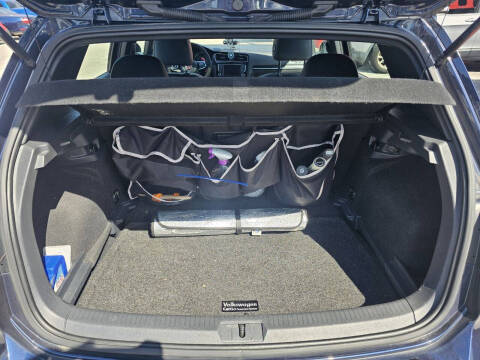 2017 Volkswagen Golf GTI SE