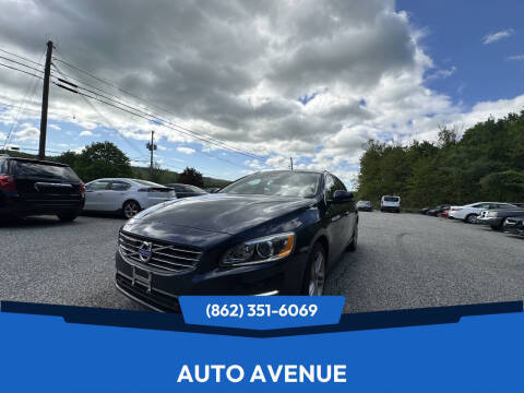 2015 Volvo V60 T5 Drive-E Platinum