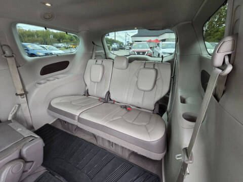 2019 Chrysler Pacifica Touring L