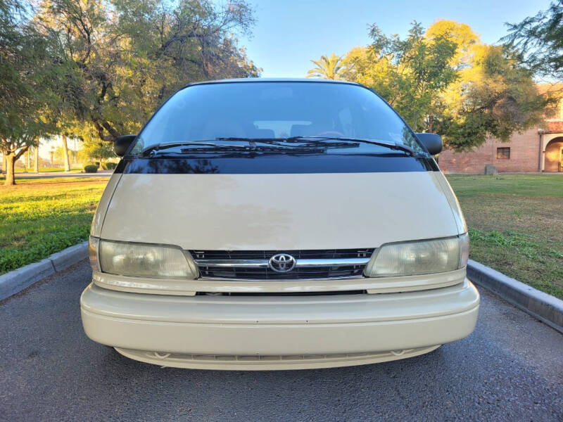 1993 Toyota Previa Deluxe