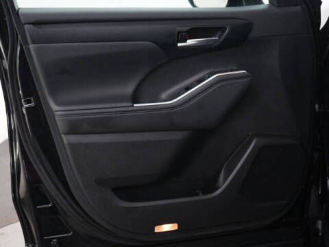 2025 Toyota Highlander XSE
