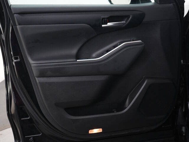 2025 Toyota Highlander XSE