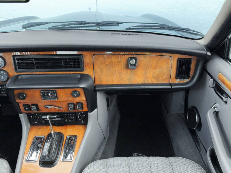 1986 Jaguar XJ