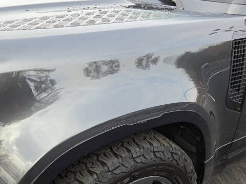 2023 Land Rover Defender 130 X-Dynamic SE