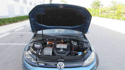 2015 Volkswagen e-Golf SEL Premium