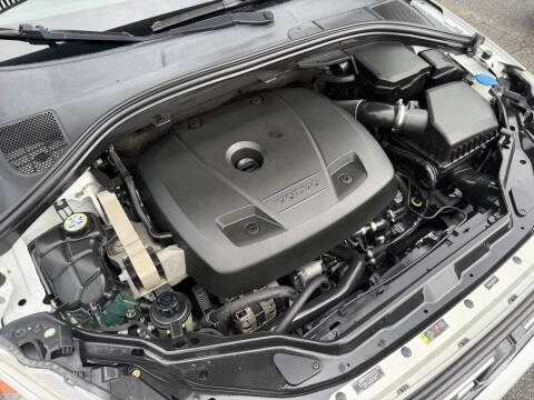 2016 Volvo XC60 T5 Drive-E Platinum