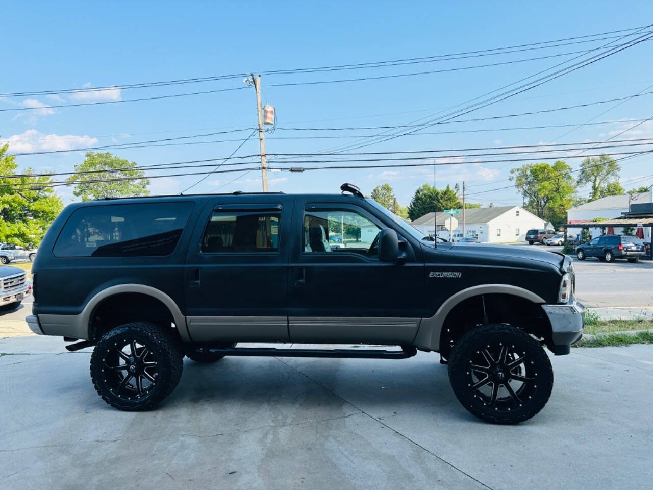 2000 Ford Excursion for sale at American Dream Motors in Winchester, VA