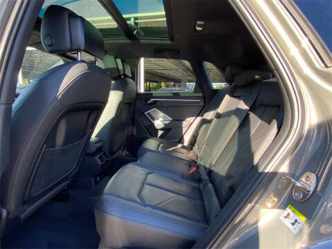 2021 Audi Q3 quattro S line Premium 45 TFSI