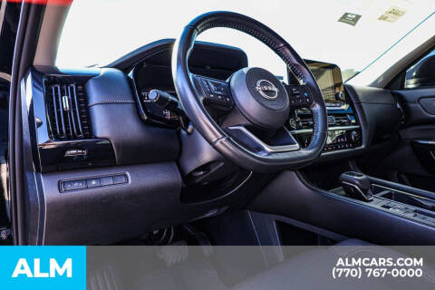 2023 Nissan Pathfinder SV