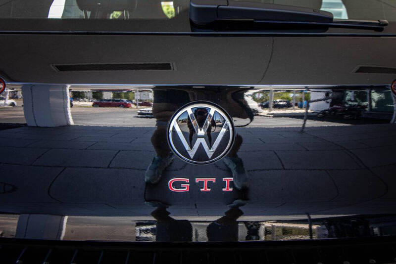 2026 Volkswagen Golf GTI SE