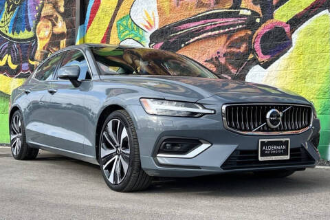 2023 Volvo S60 B5 Ultimate Bright Theme