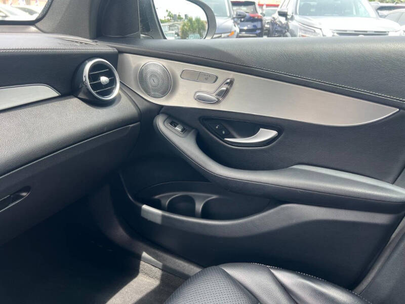 2017 Mercedes-Benz GLC GLC 300