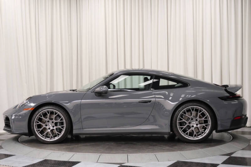 2025 Porsche 911 Carrera