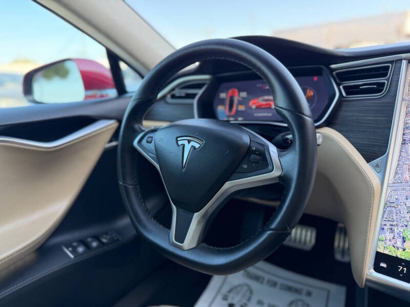 2014 Tesla Model S P85