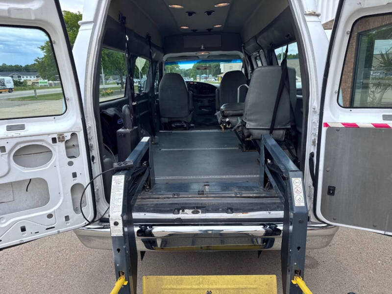 2008 Ford E-Series E-150
