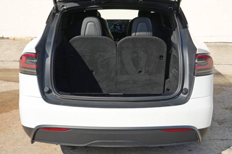2023 Tesla Model X Standard Range