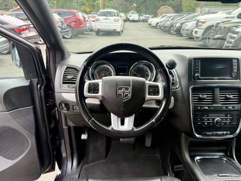 2013 Dodge Grand Caravan R/T