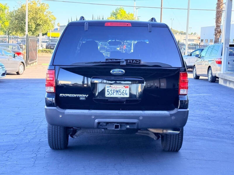 2005 Ford Expedition XLT