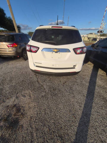 2017 Chevrolet Traverse LT