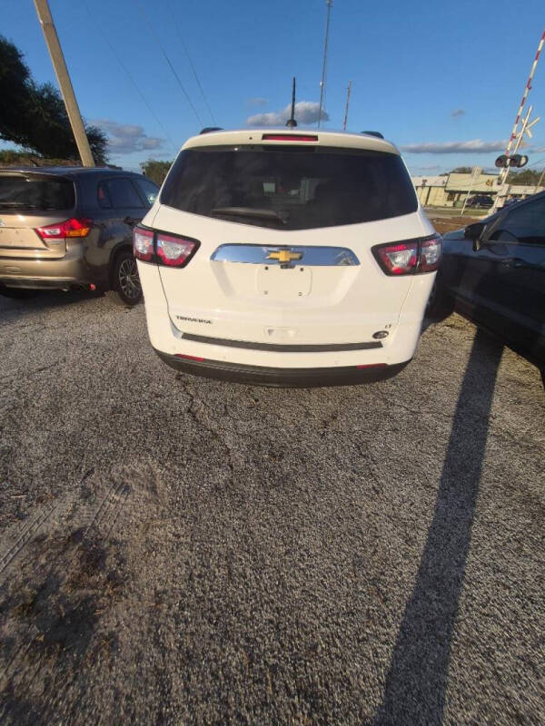 2017 Chevrolet Traverse LT