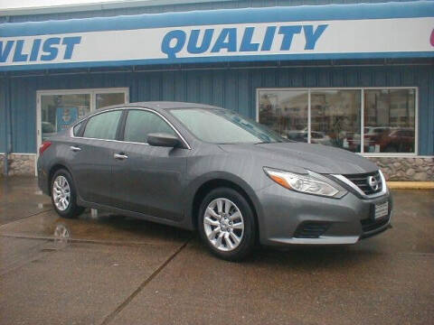 2016 Nissan Altima for sale at Dick Vlist Motors, Inc. in Port Orchard WA