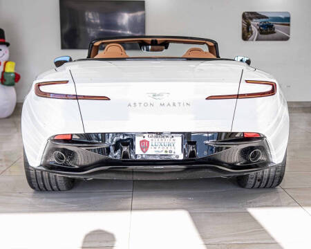 2025 Aston Martin DB12 Volante