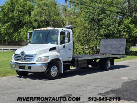 2008 Hino 258A