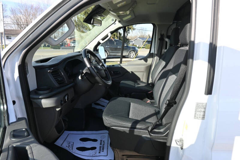 2024 Ford Transit 250