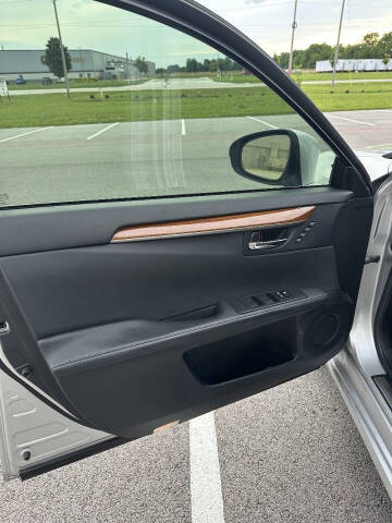 2013 Lexus ES 300h