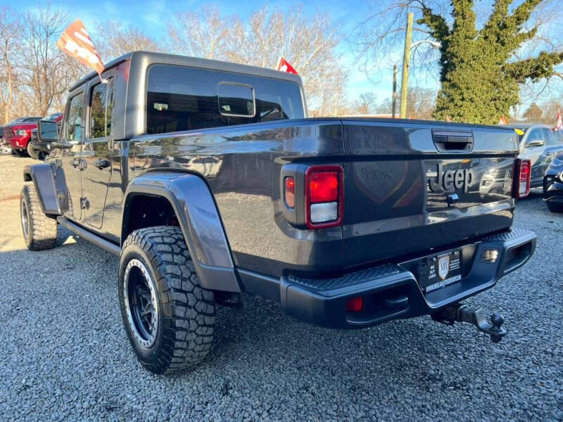 2021 Jeep Gladiator Willys Sport