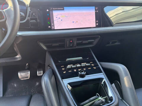 2025 Porsche Cayenne S E-Hybrid