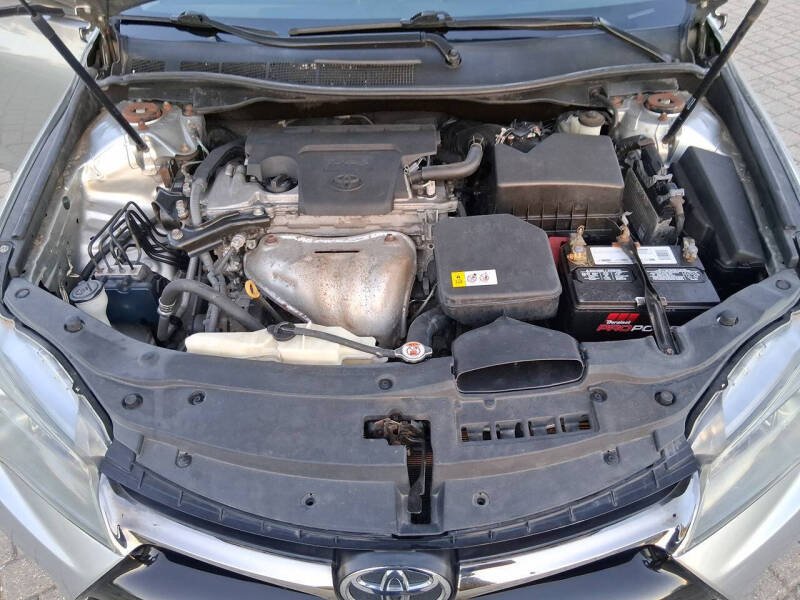 2017 Toyota Camry SE