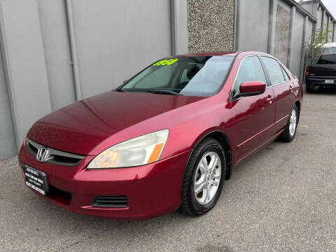 2006 Honda Accord for sale at SUNSET CARS in Auburn WA