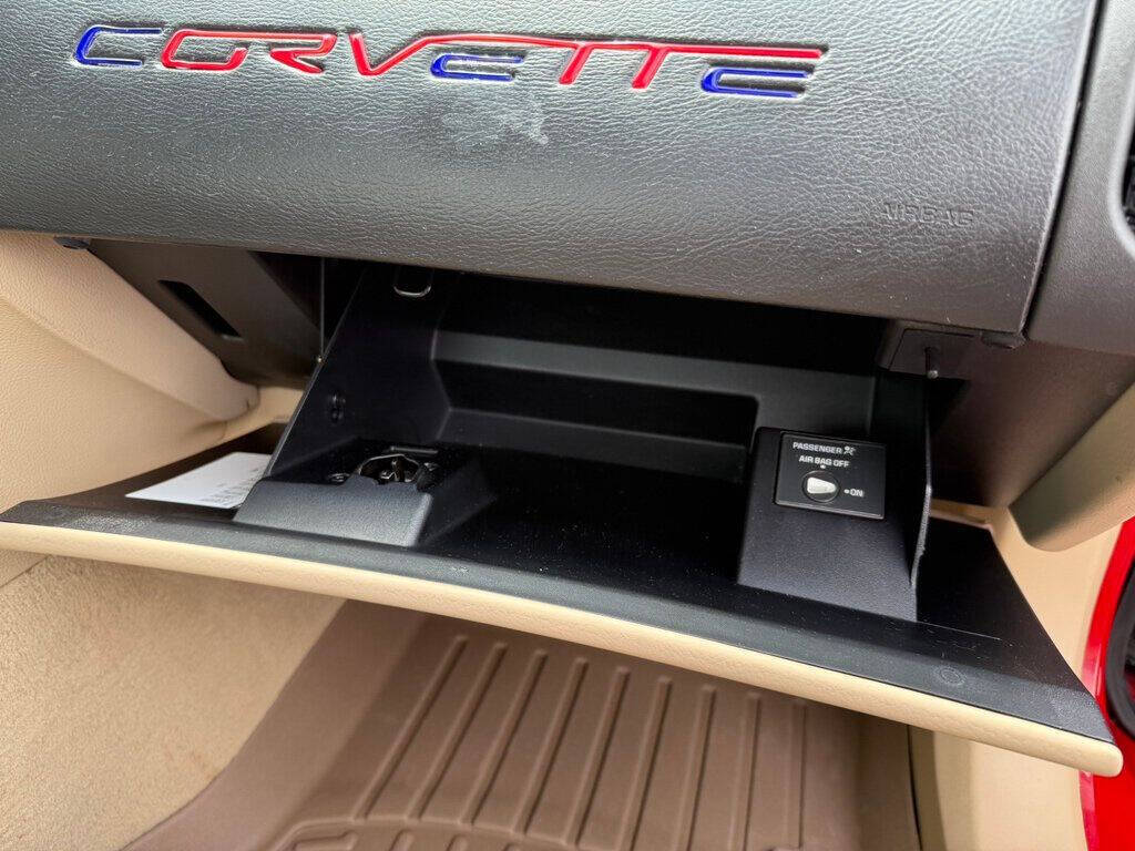 2005 Chevrolet Corvette 44