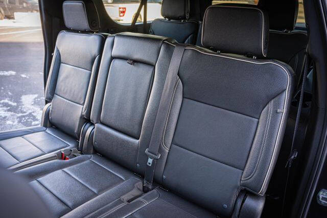 2024 GMC Yukon XL SLT
