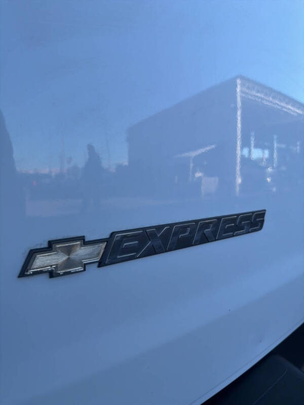 2017 Chevrolet Express LS 3500