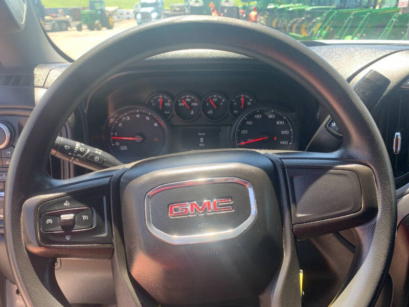 2019 GMC Sierra 1500 Base photo 11