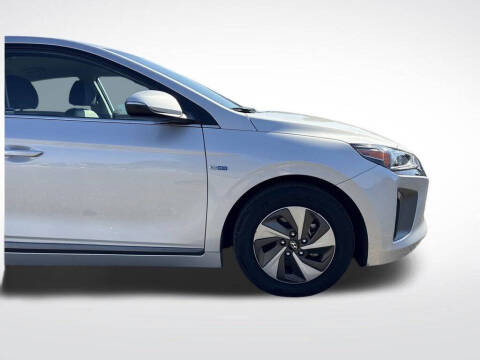 2017 Hyundai Ioniq Hybrid SEL