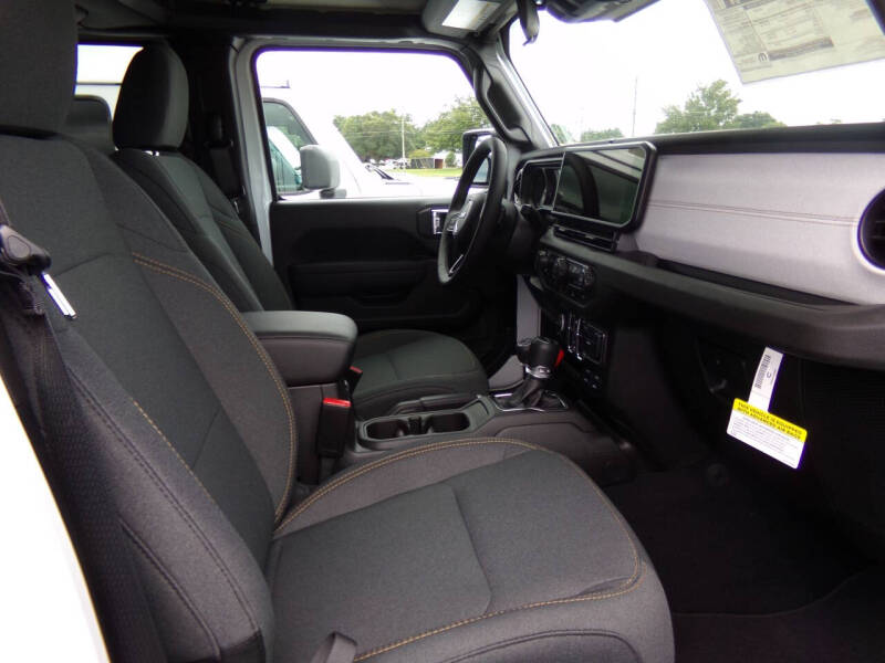 2025 Jeep Gladiator Sport S