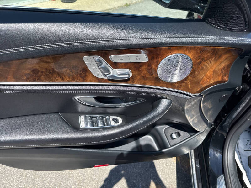 2017 Mercedes-Benz E-Class E 300 4MATIC