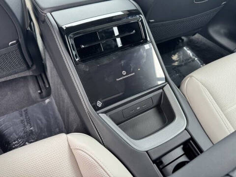 2025 Porsche Panamera 4