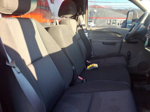 2011 Chevrolet Silverado 3500HD CC