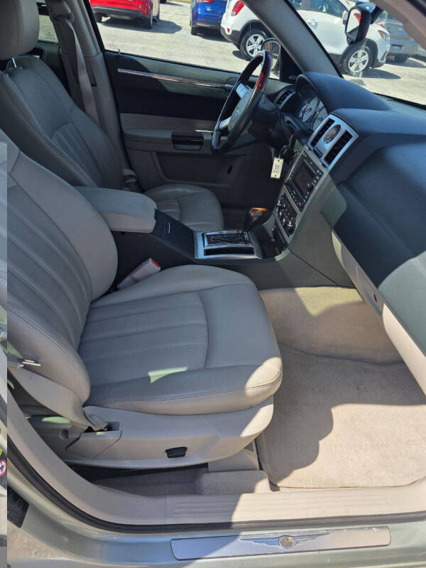 2005 Chrysler 300 C