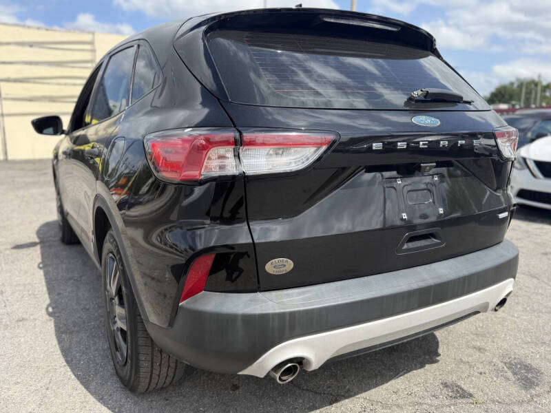 2020 Ford Escape S