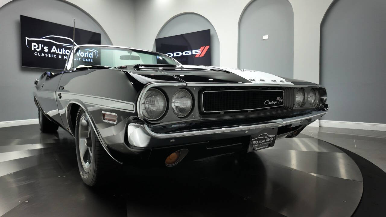 1970 Dodge Challenger 11