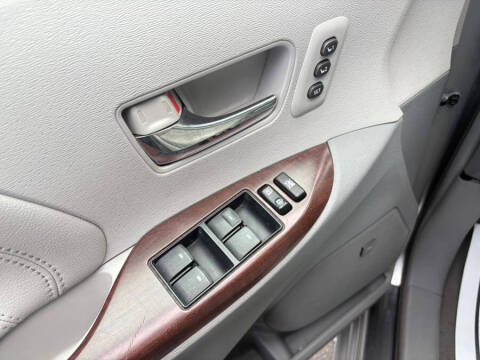 2011 Toyota Sienna Limited 7-Passenger