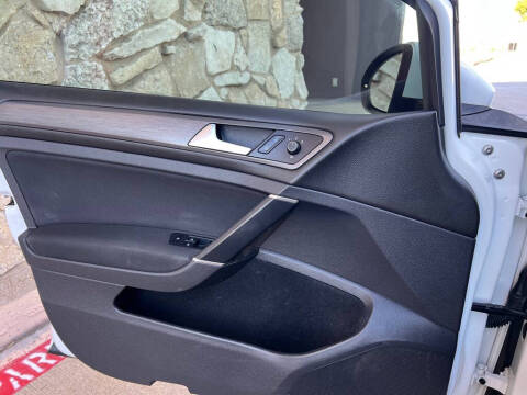 2019 Volkswagen Golf SportWagen