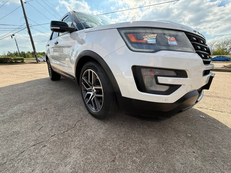 2016 Ford Explorer Sport